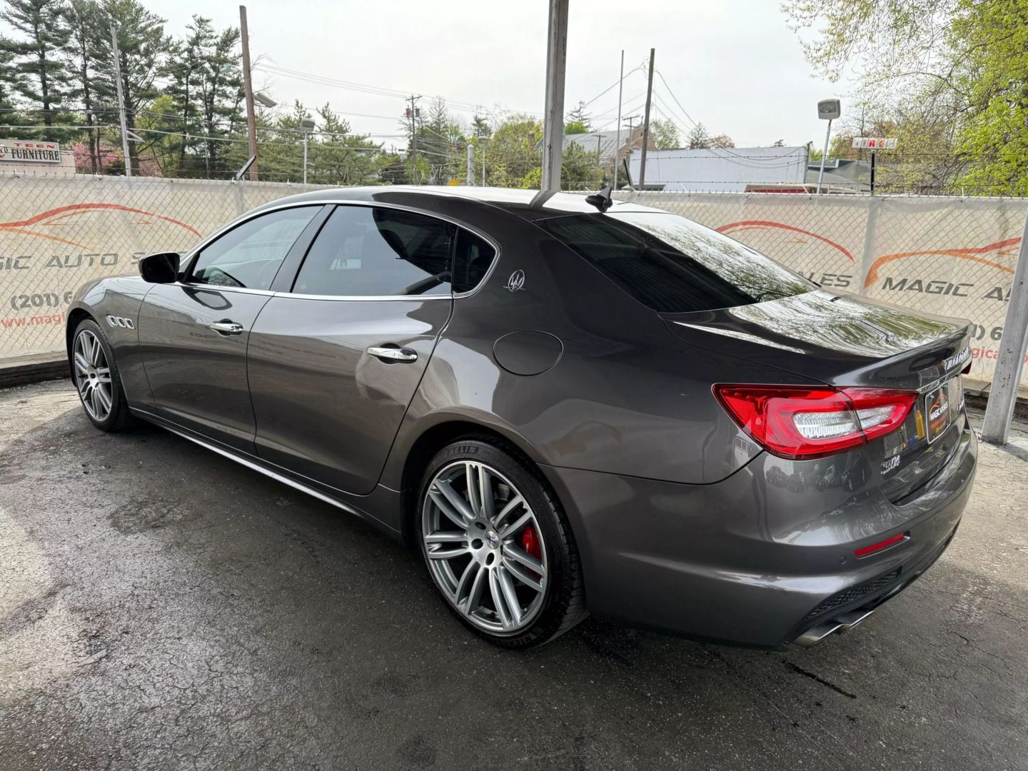 2017 Maserati Quattroporte - Image 12
