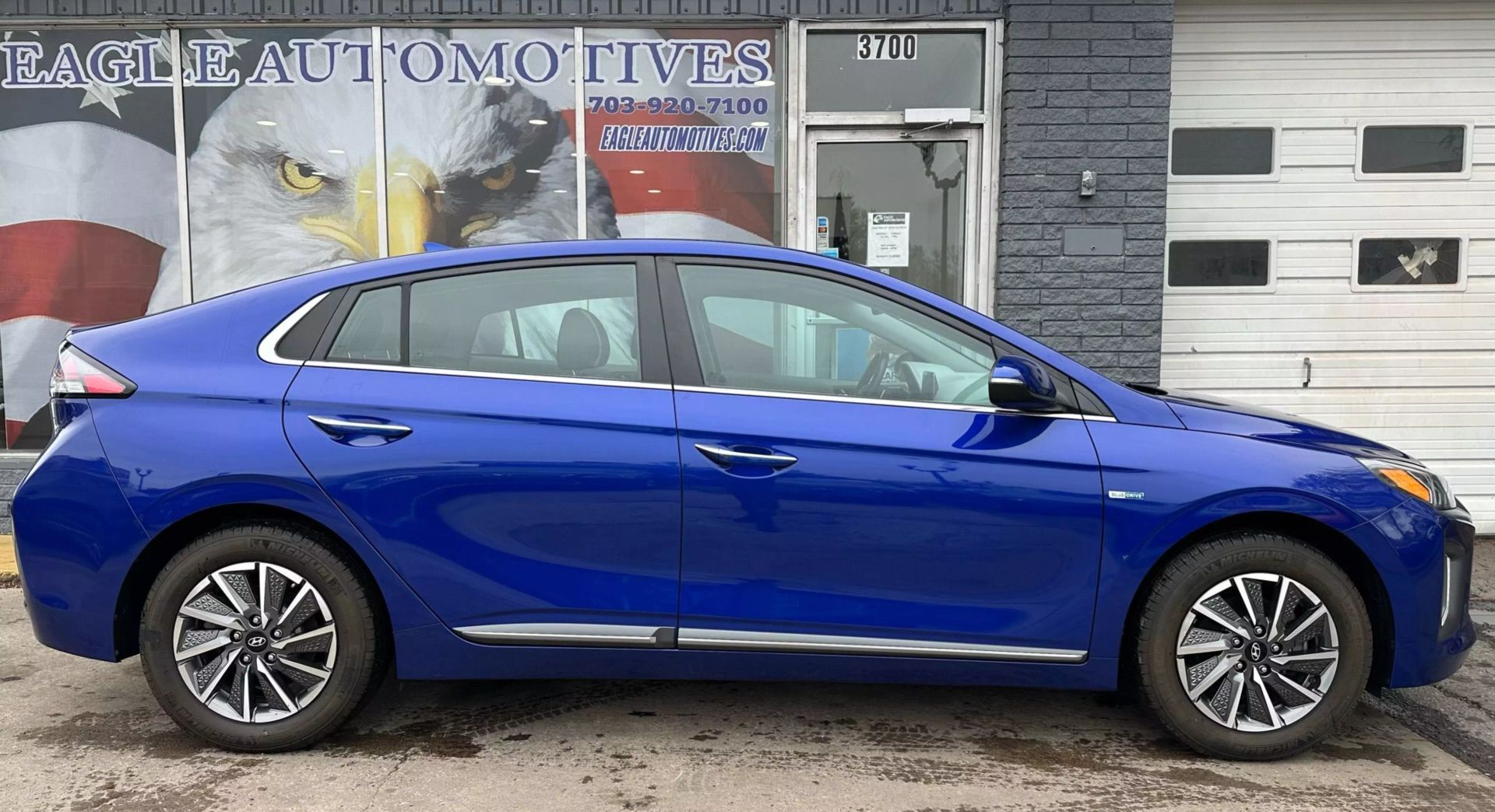 Used 2020 Hyundai IONIQ Limited with VIN KMHC85LJ1LU074186 for sale in Arlington, VA
