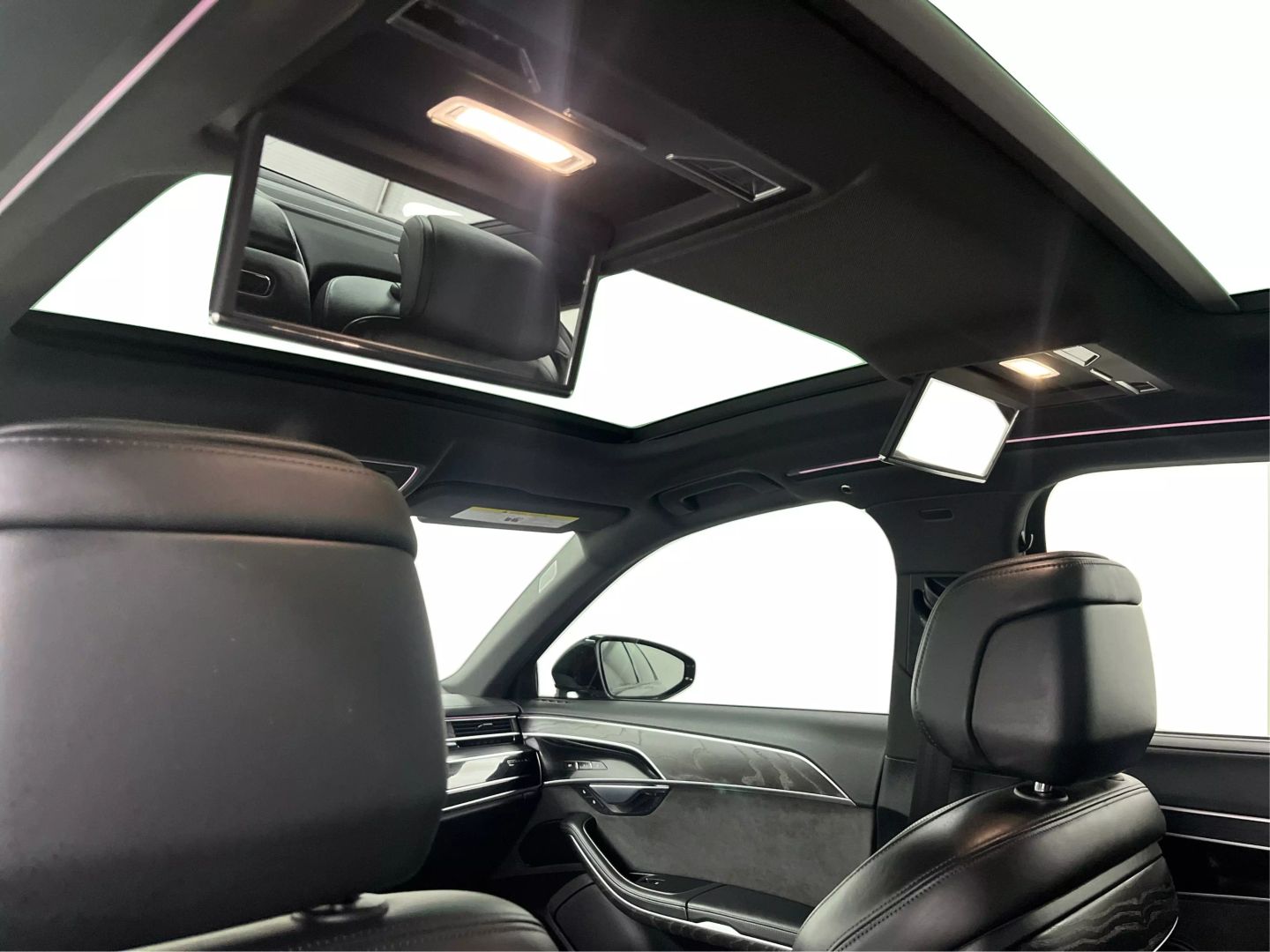 2021 Audi A8 - Image 22