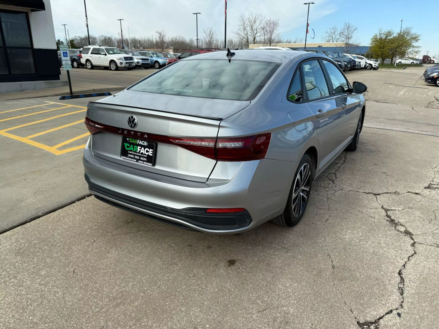 2025 Volkswagen Jetta - Image 13