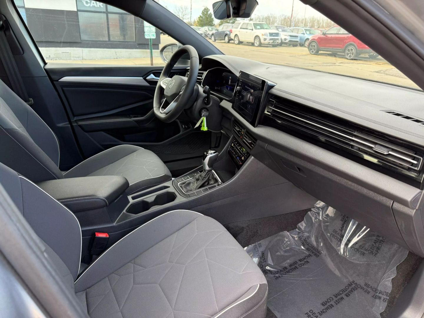 2025 Volkswagen Jetta - Image 23
