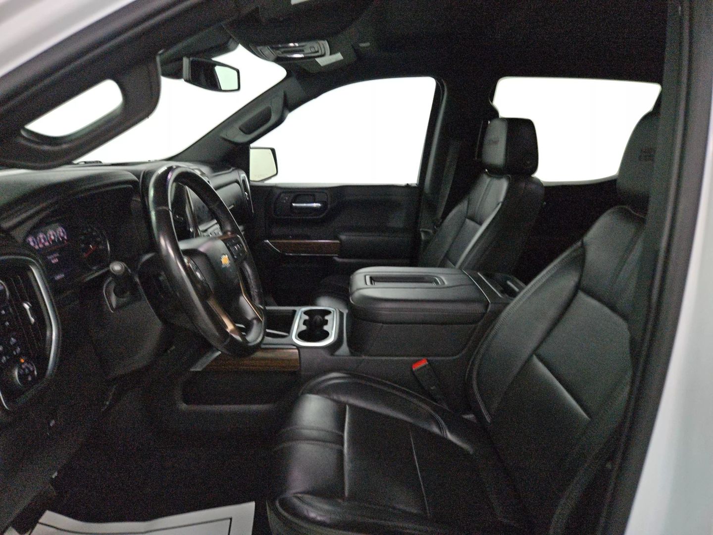 2022 Chevrolet Silverado 1500 Limited Crew Cab - Image 9