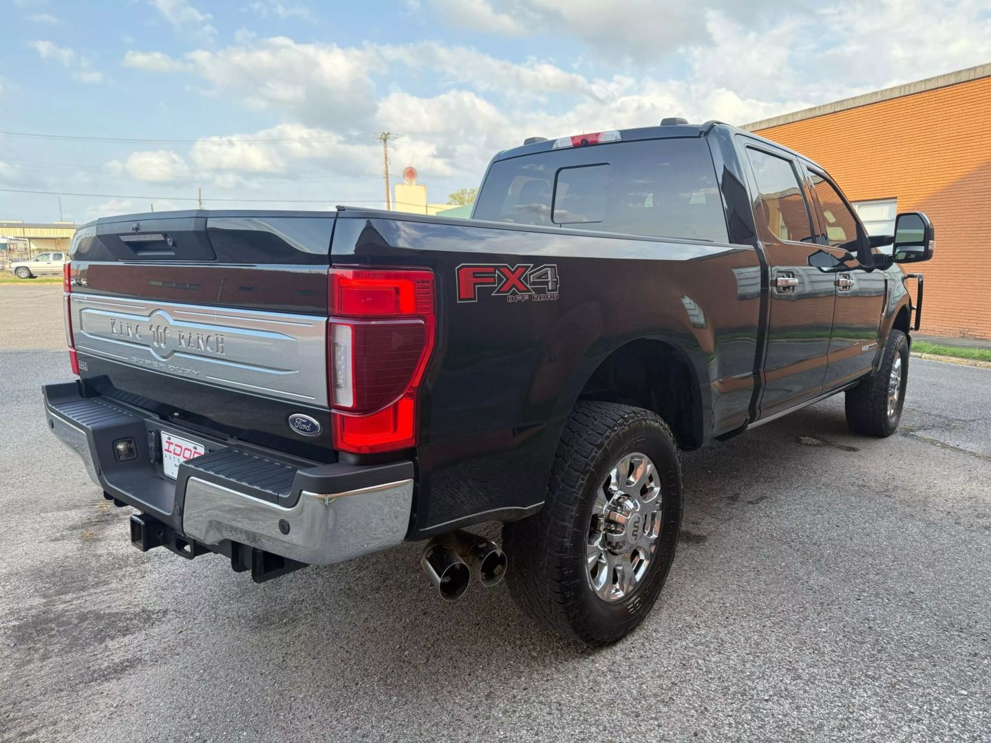 2021 Ford F250 Super Duty Crew Cab - Image 7