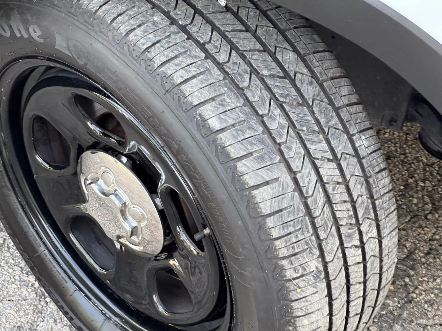 2019 Ford Explorer - Image 38