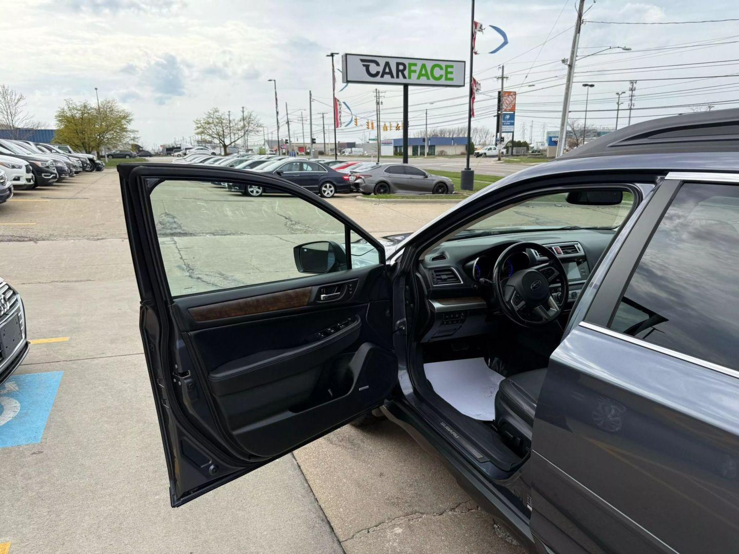 2016 Subaru Outback - Image 17