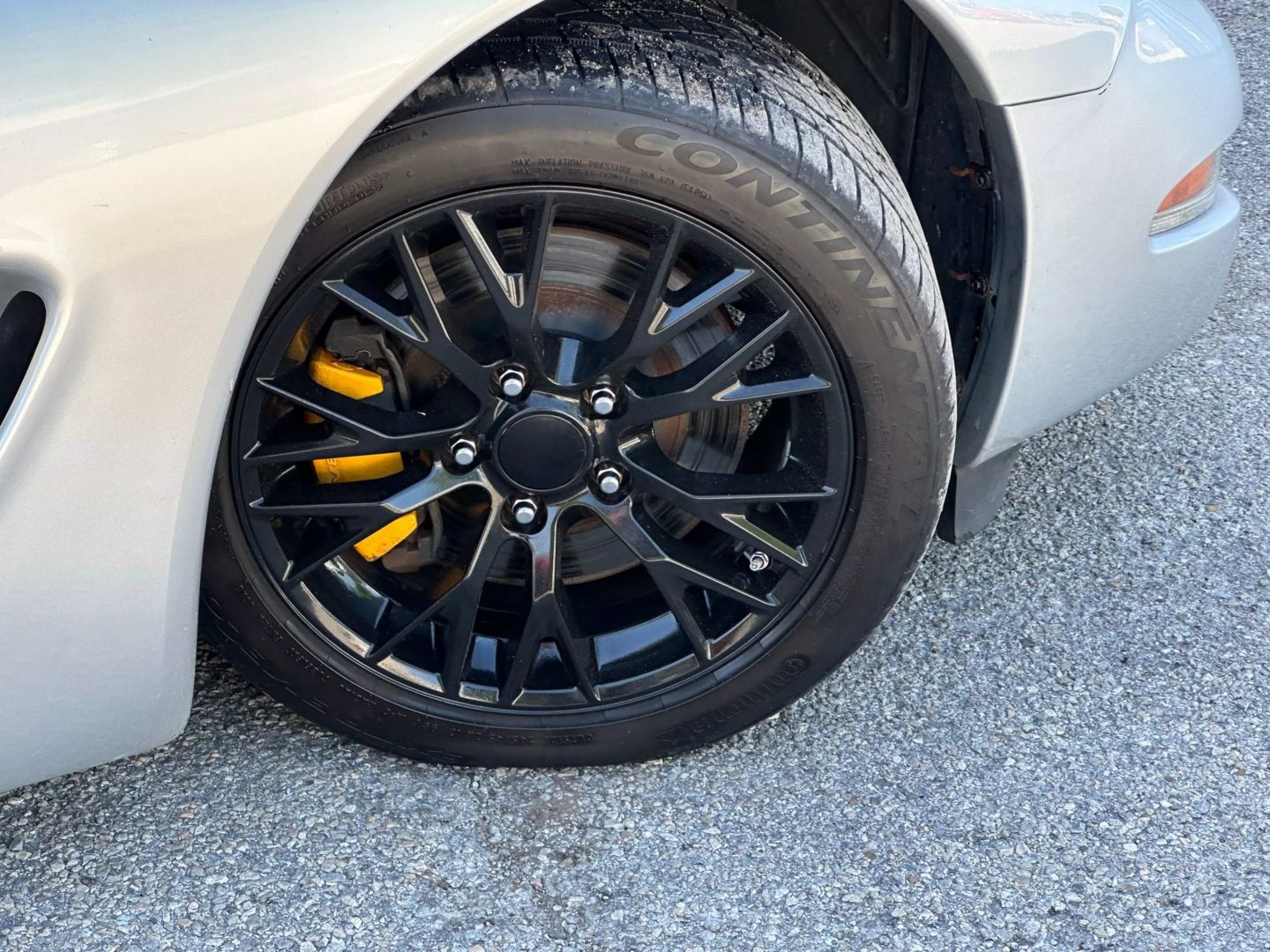 2001 Chevrolet Corvette - Image 36