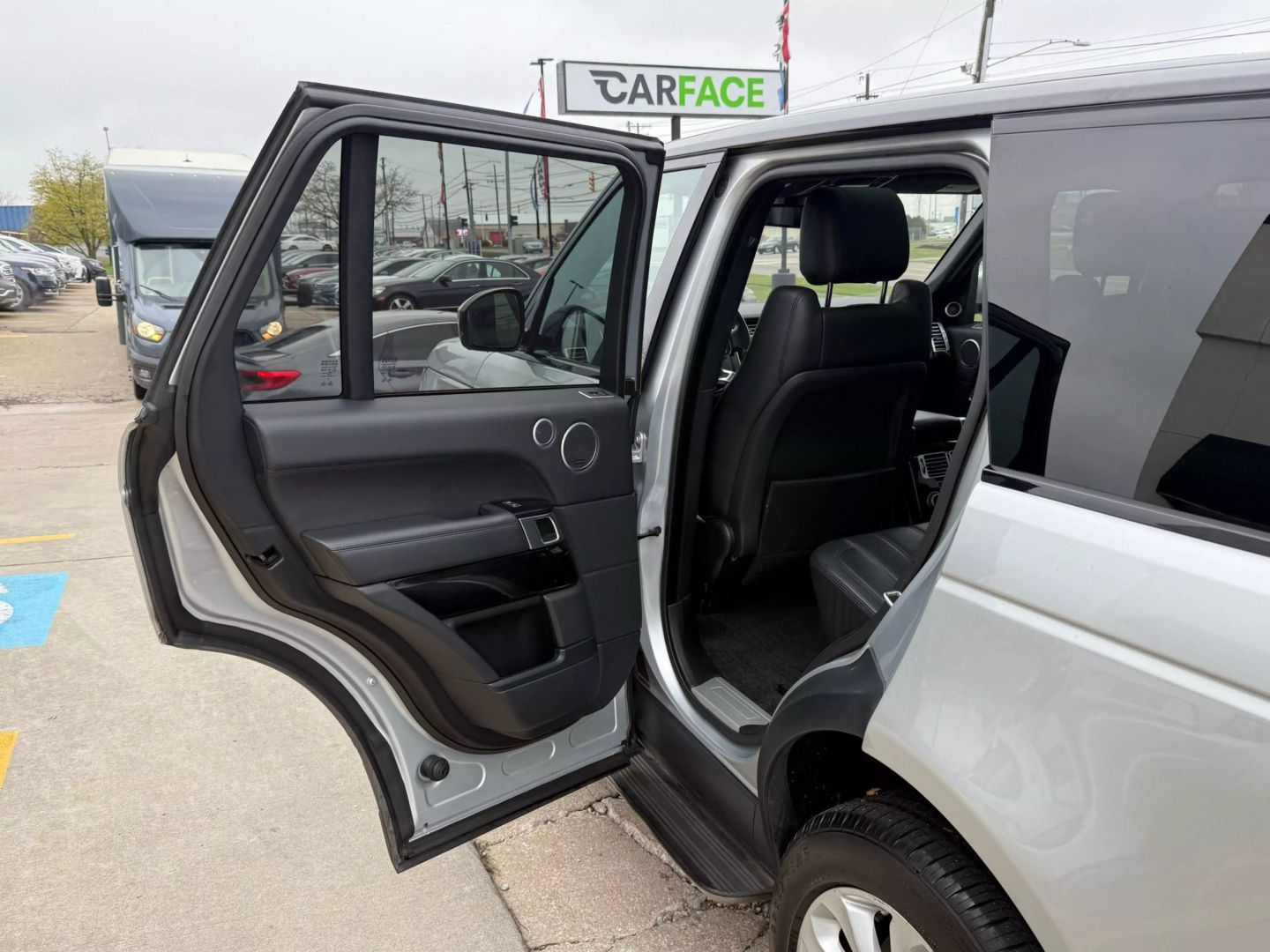 2016 Land Rover Range Rover - Image 22