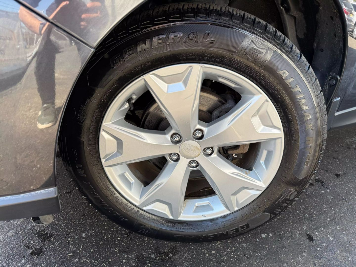 2014 Subaru Forester - Image 40