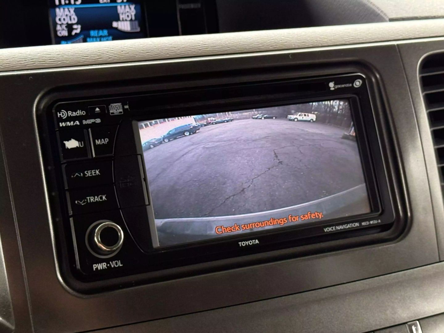 2013 Toyota Sienna - Image 36