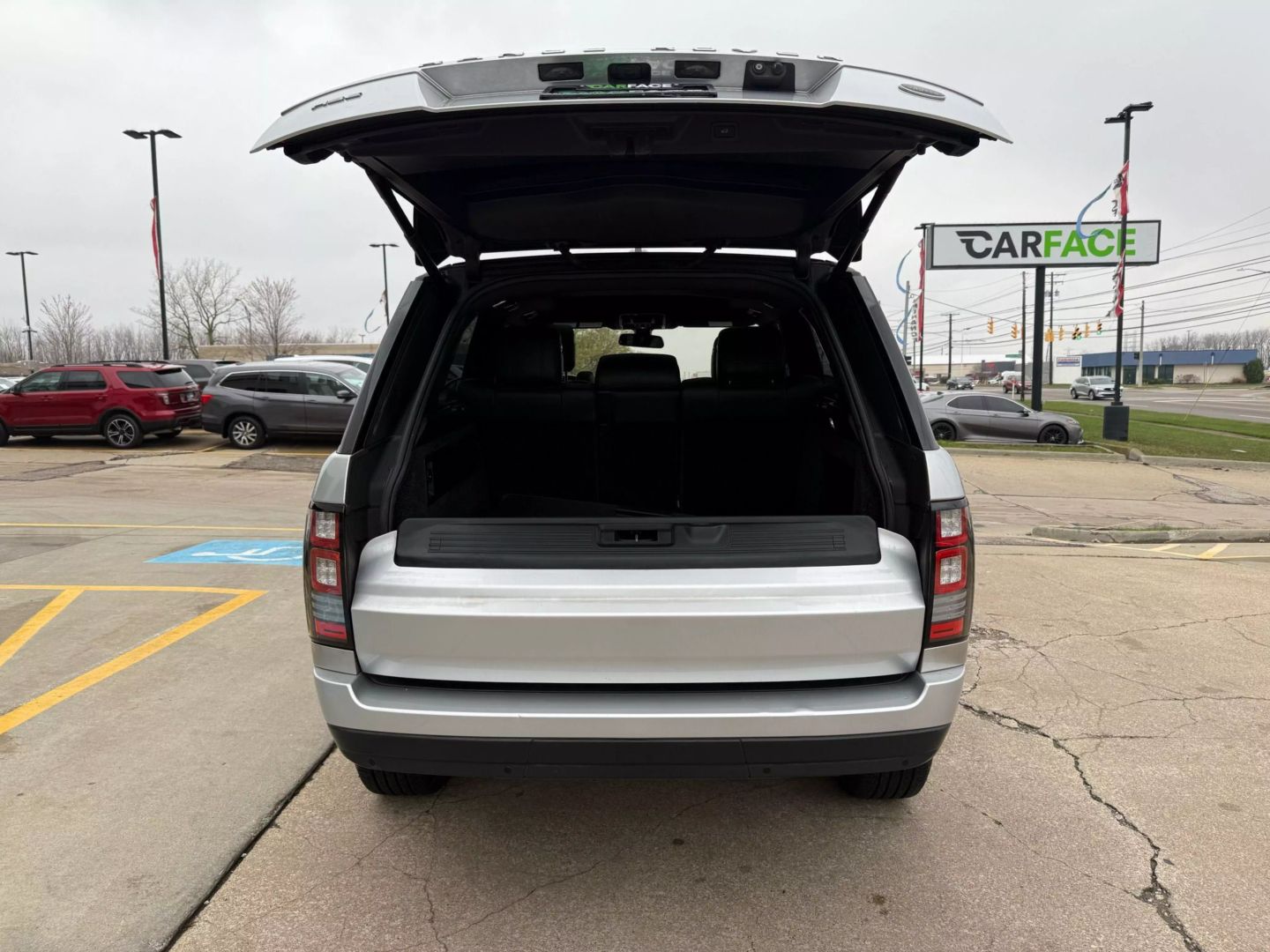 2016 Land Rover Range Rover - Image 12