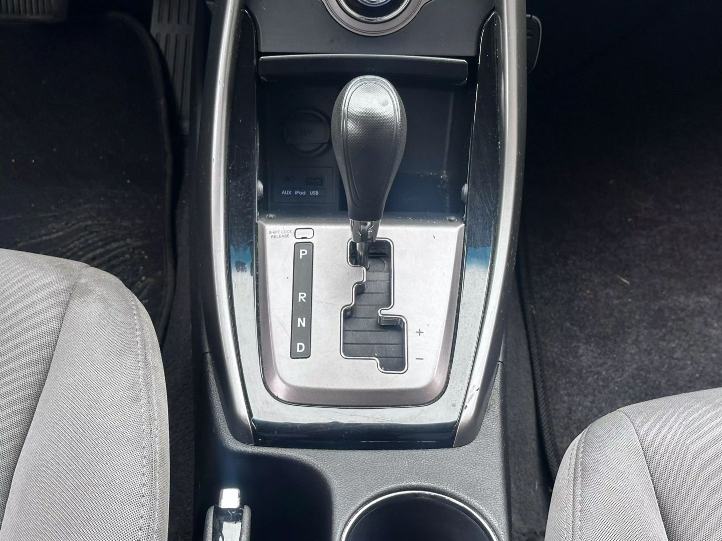 2013 Hyundai Elantra - Image 18