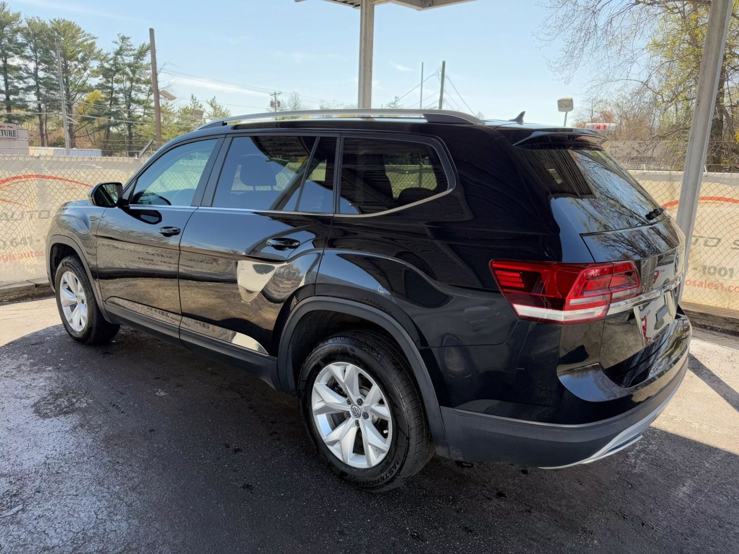 2018 Volkswagen Atlas - Image 13