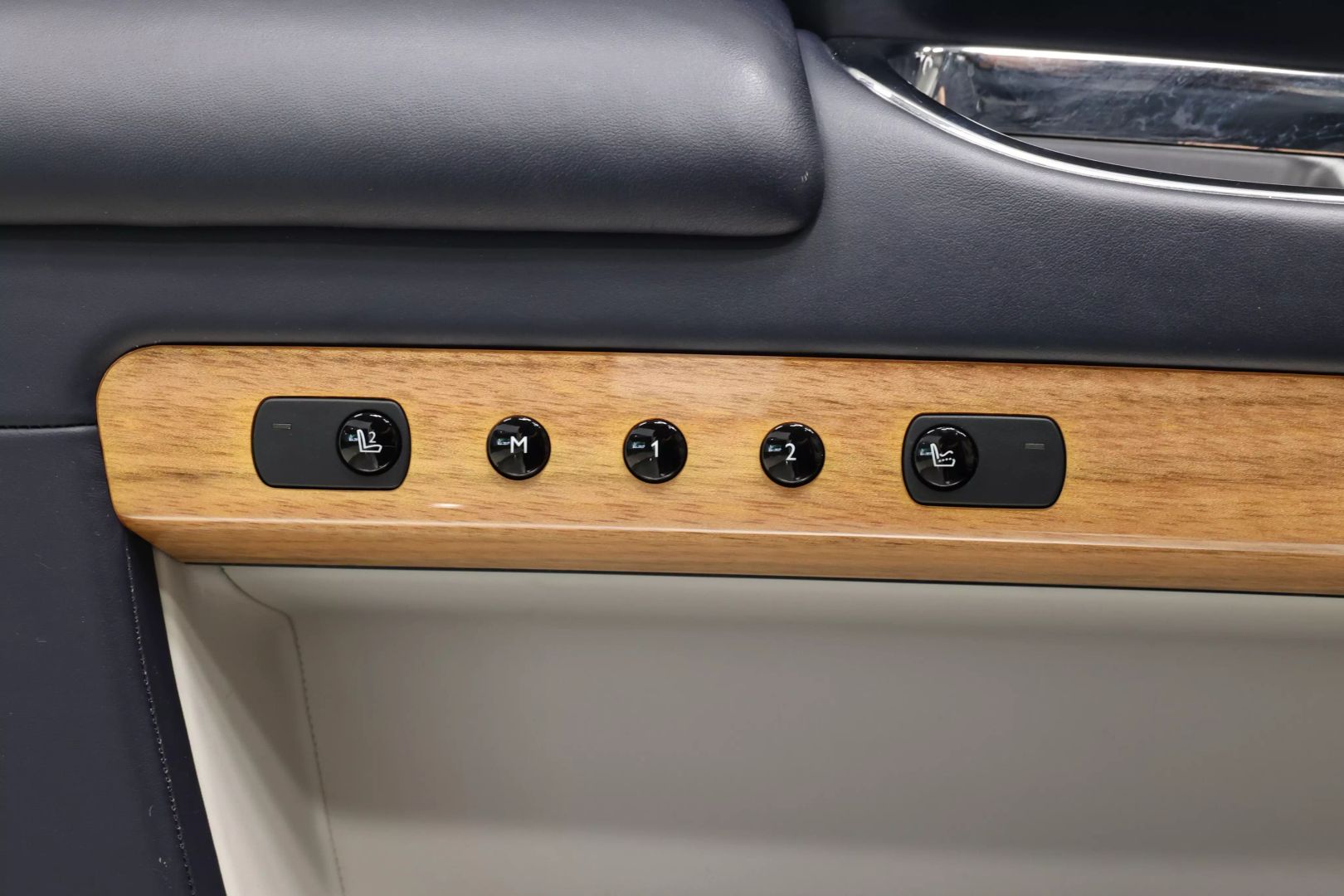 2018 Rolls-royce Ghost - Image 12