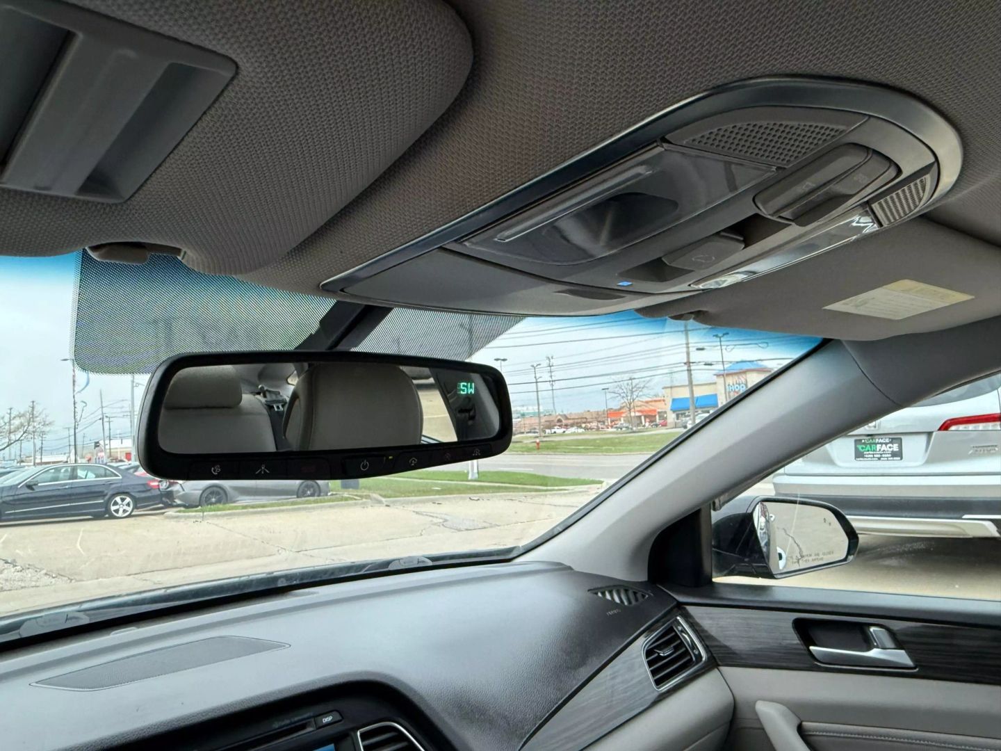 2015 Hyundai Sonata - Image 48