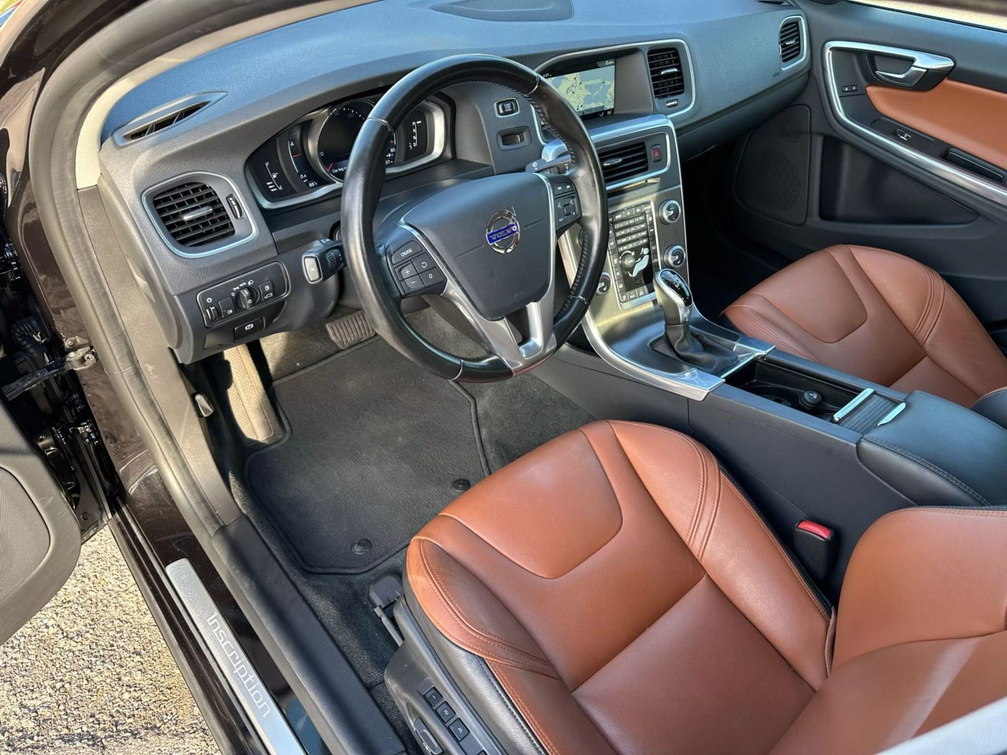 2016 Volvo S60 - Image 13