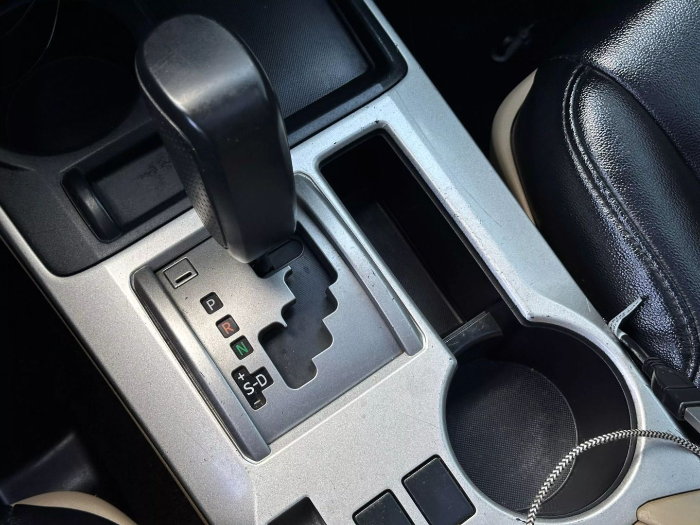 2012 Toyota 4runner - Image 32