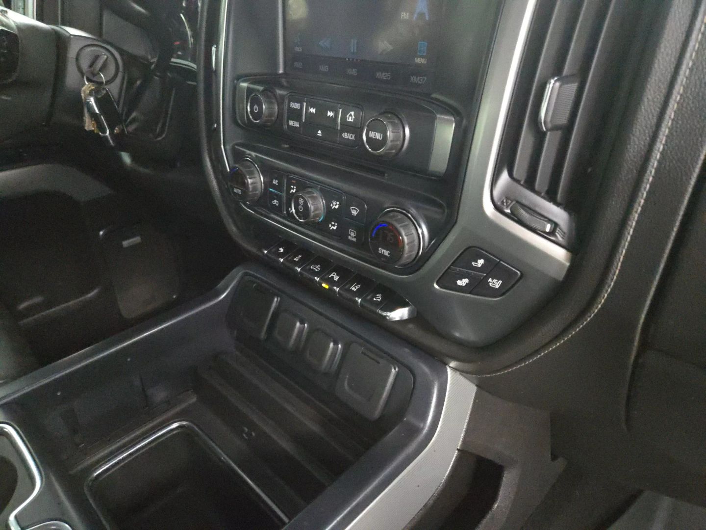 2014 Chevrolet Silverado 1500 Crew Cab - Image 28