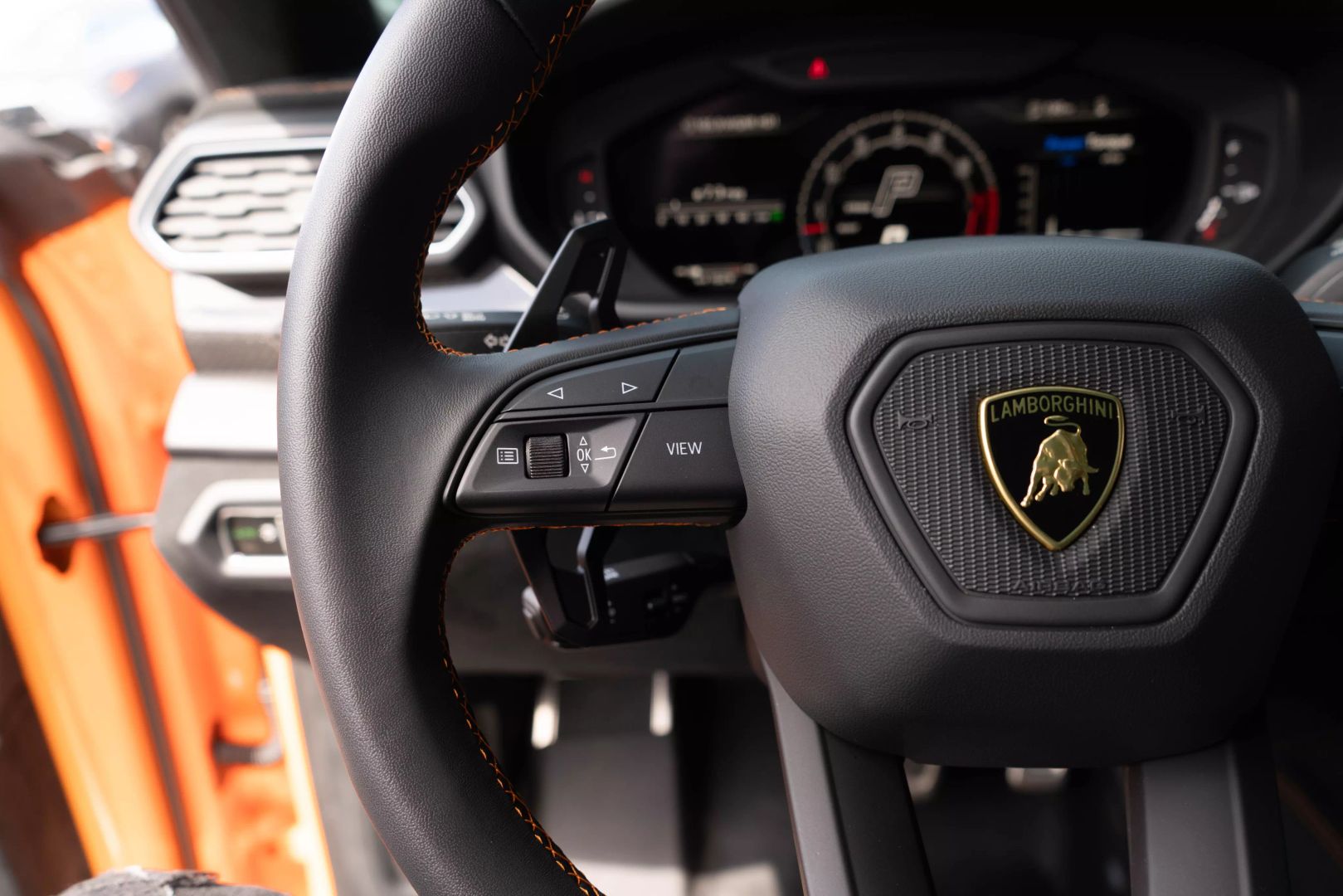 2023 Lamborghini Urus - Image 35