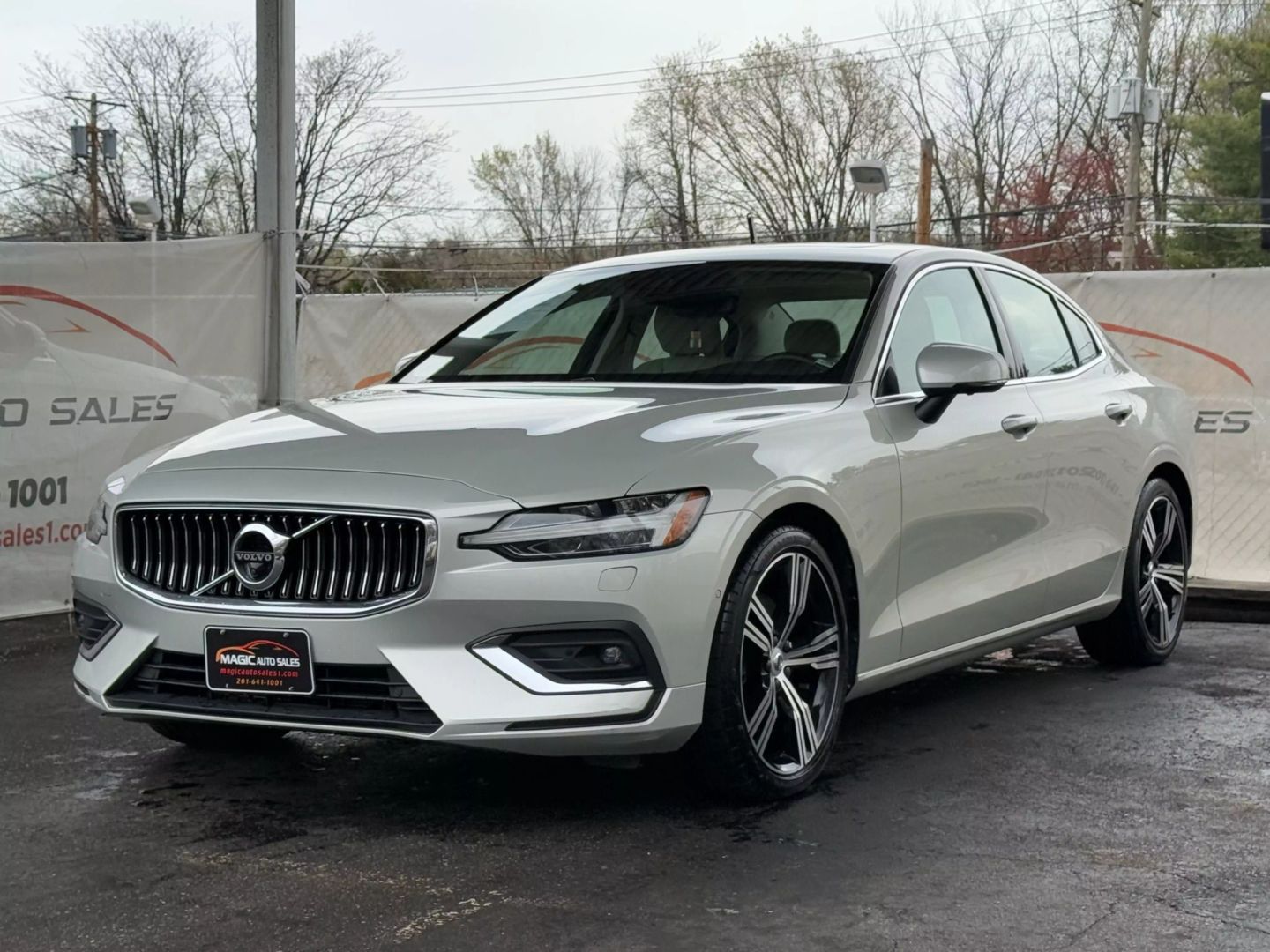 2022 Volvo S60 - Image 3
