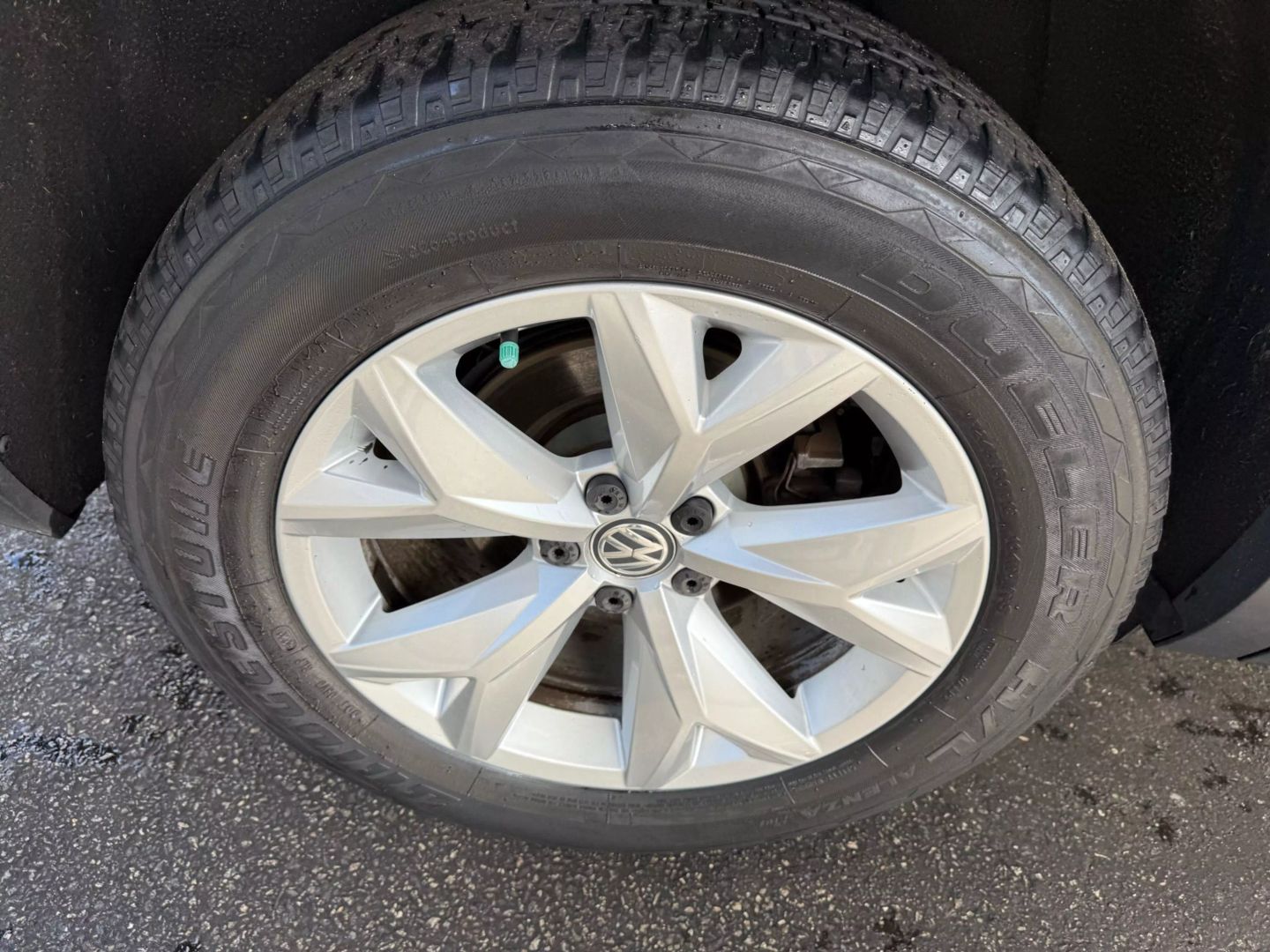 2018 Volkswagen Atlas - Image 49