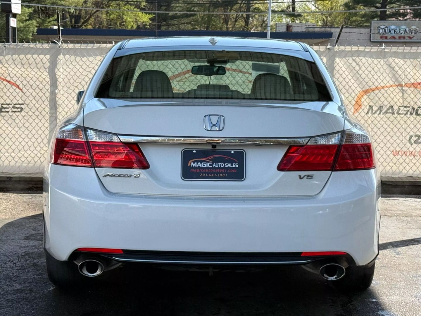 2015 Honda Accord - Image 10