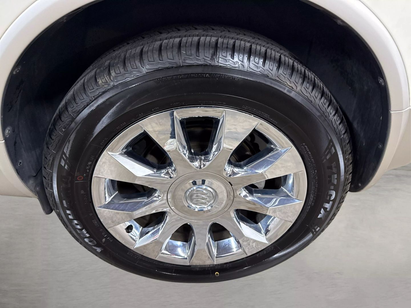 2012 Buick Enclave - Image 17