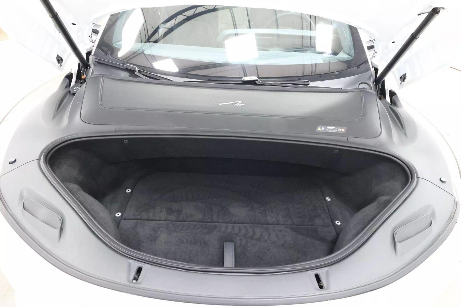 2023 Lucid Air - Image 100