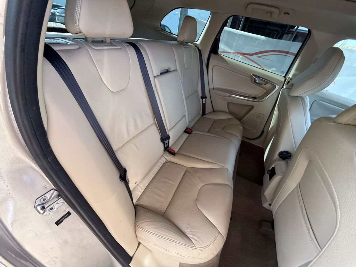 2014 Volvo Xc60 - Image 23