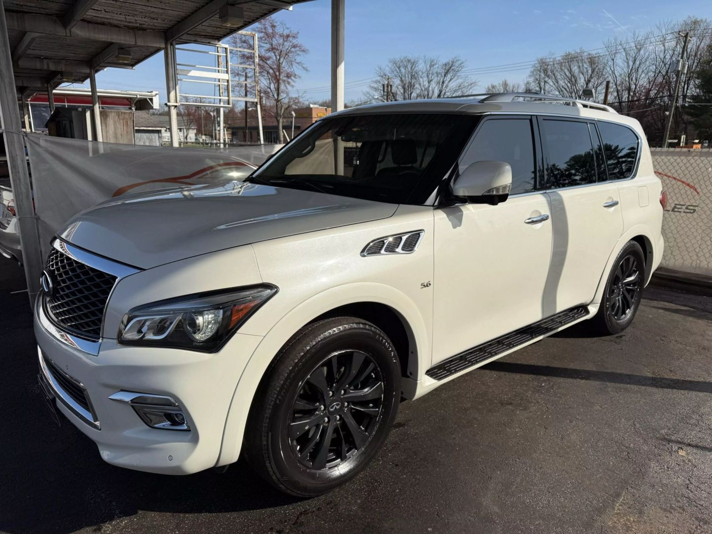 2017 Infiniti Qx80 - Image 8