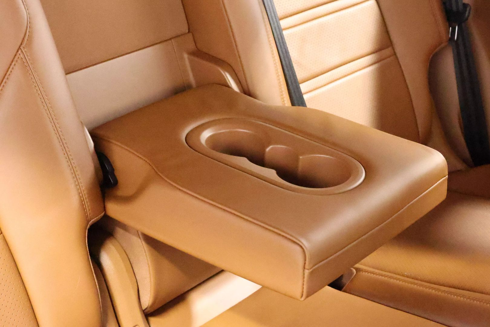 2021 Porsche Cayenne Coupe - Image 79