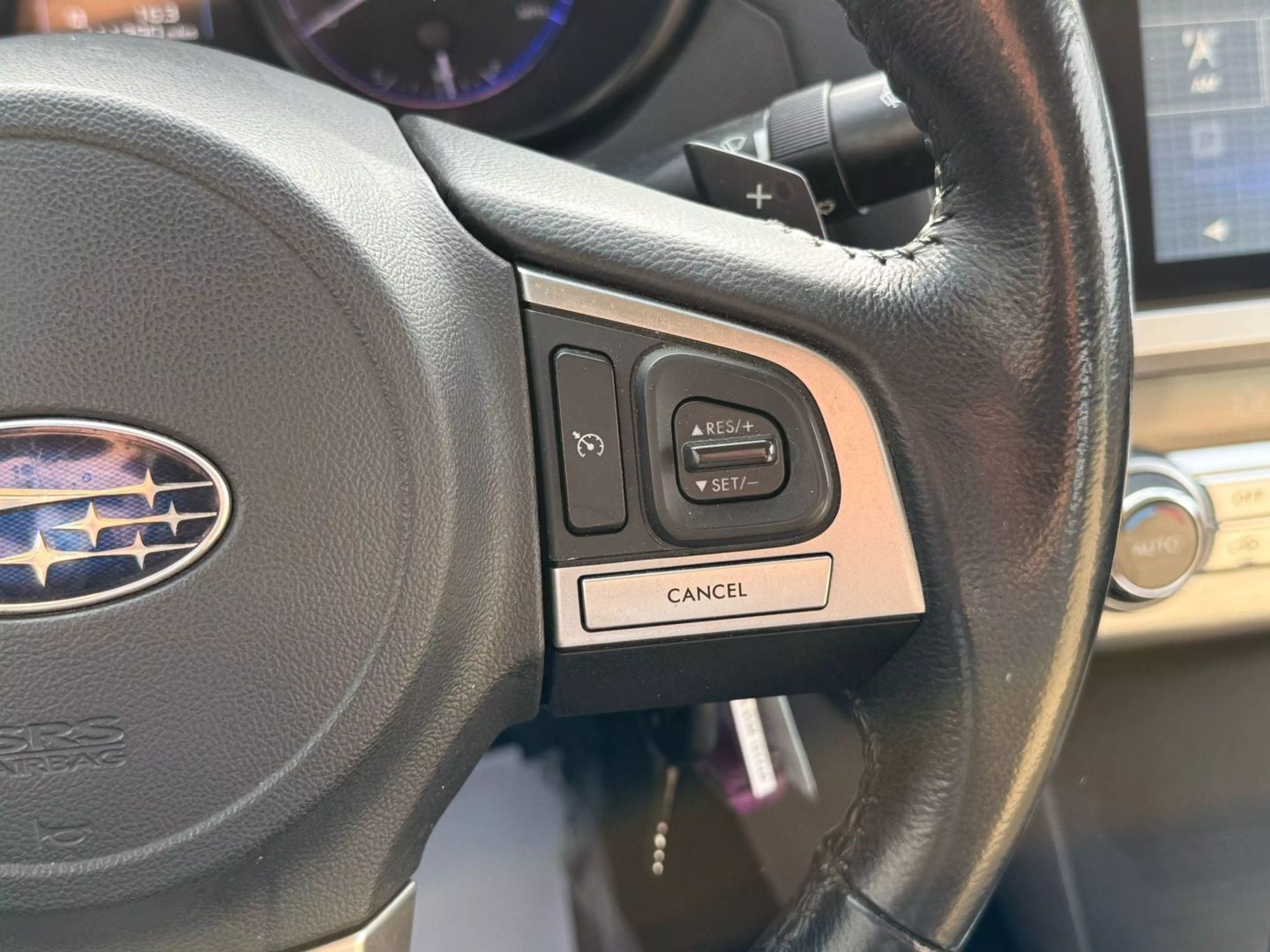 2015 Subaru Legacy - Image 31
