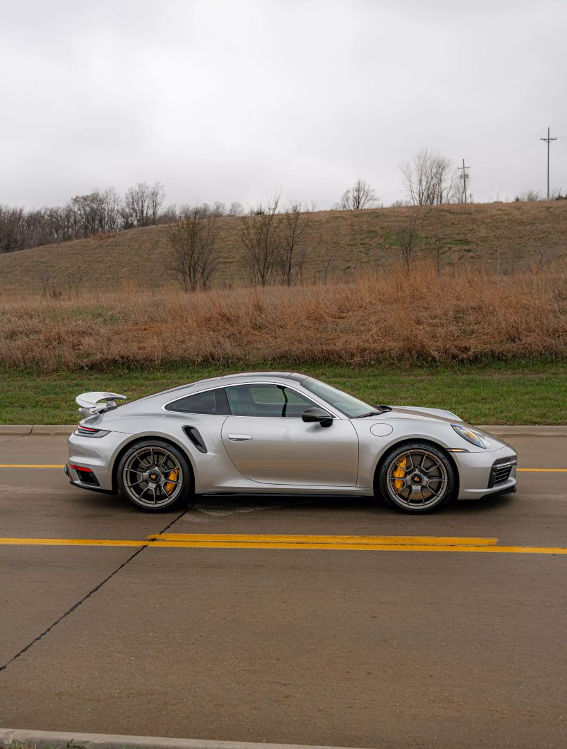 2021 Porsche 911 - Image 39
