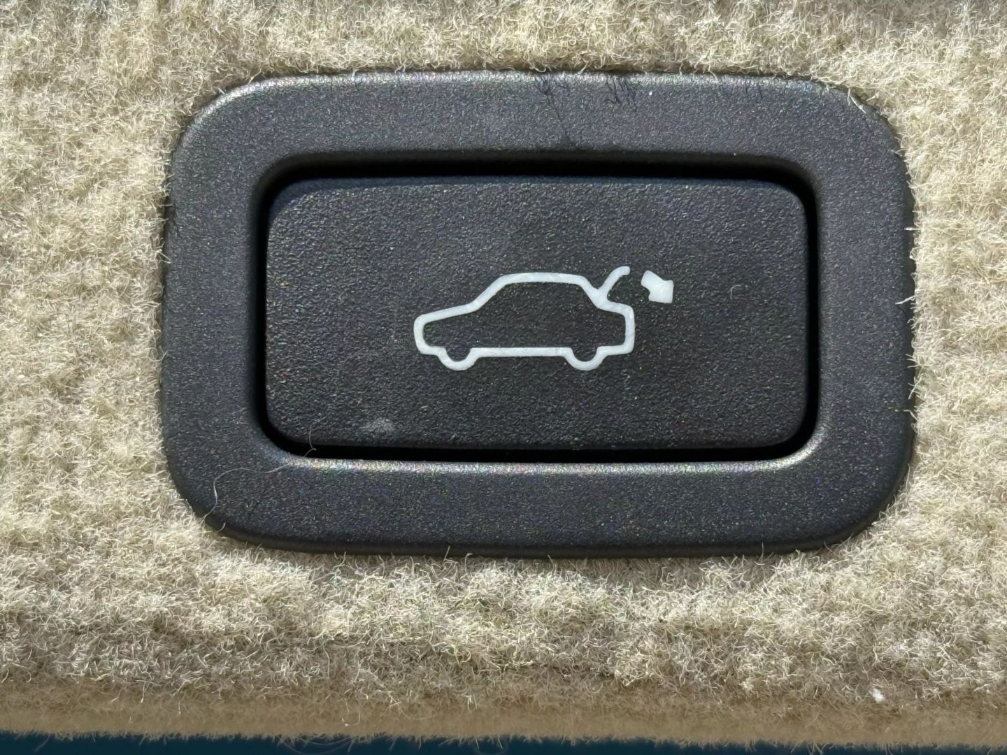 2015 Volvo Xc60 - Image 14