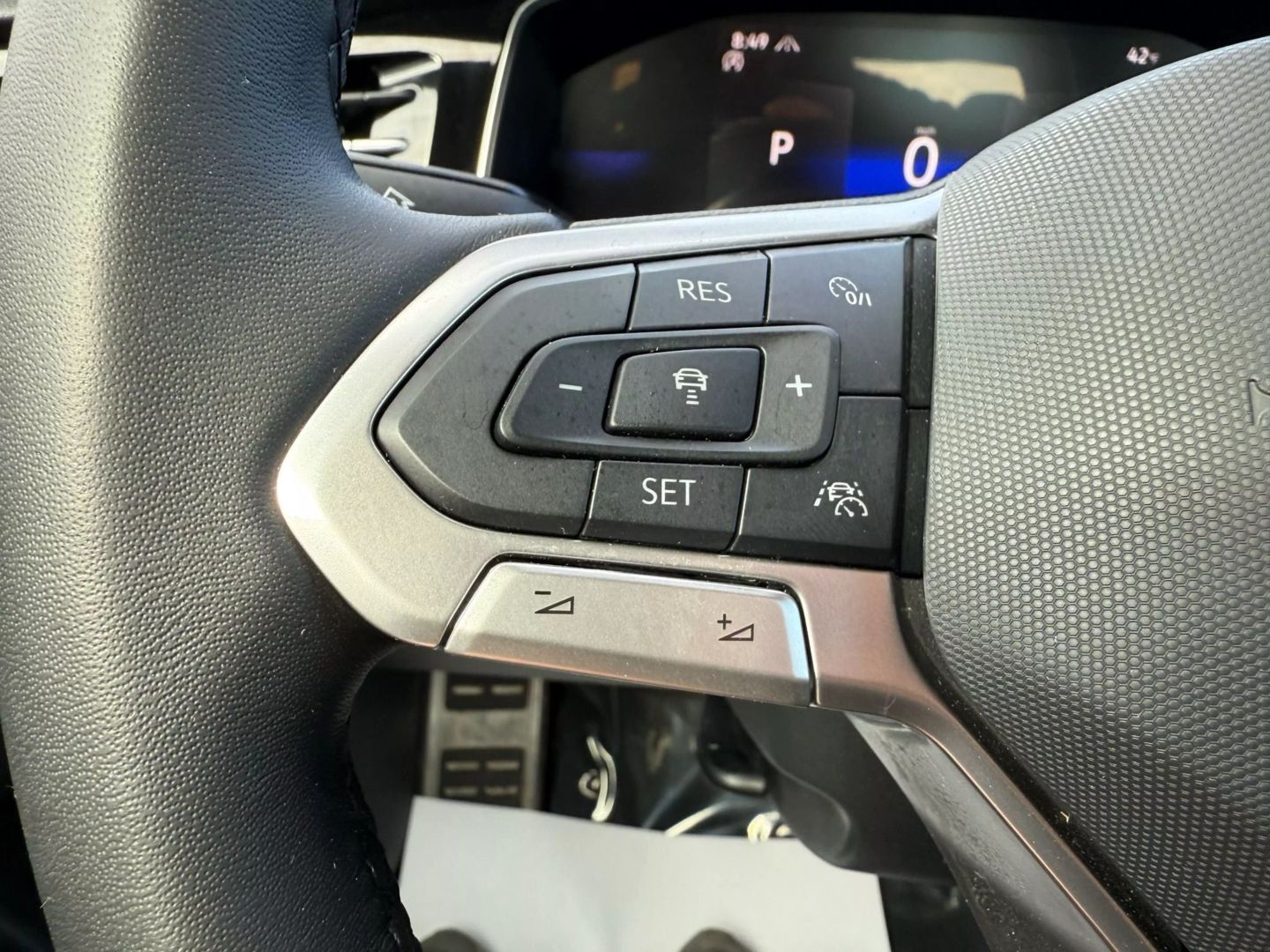 2025 Volkswagen Jetta - Image 28