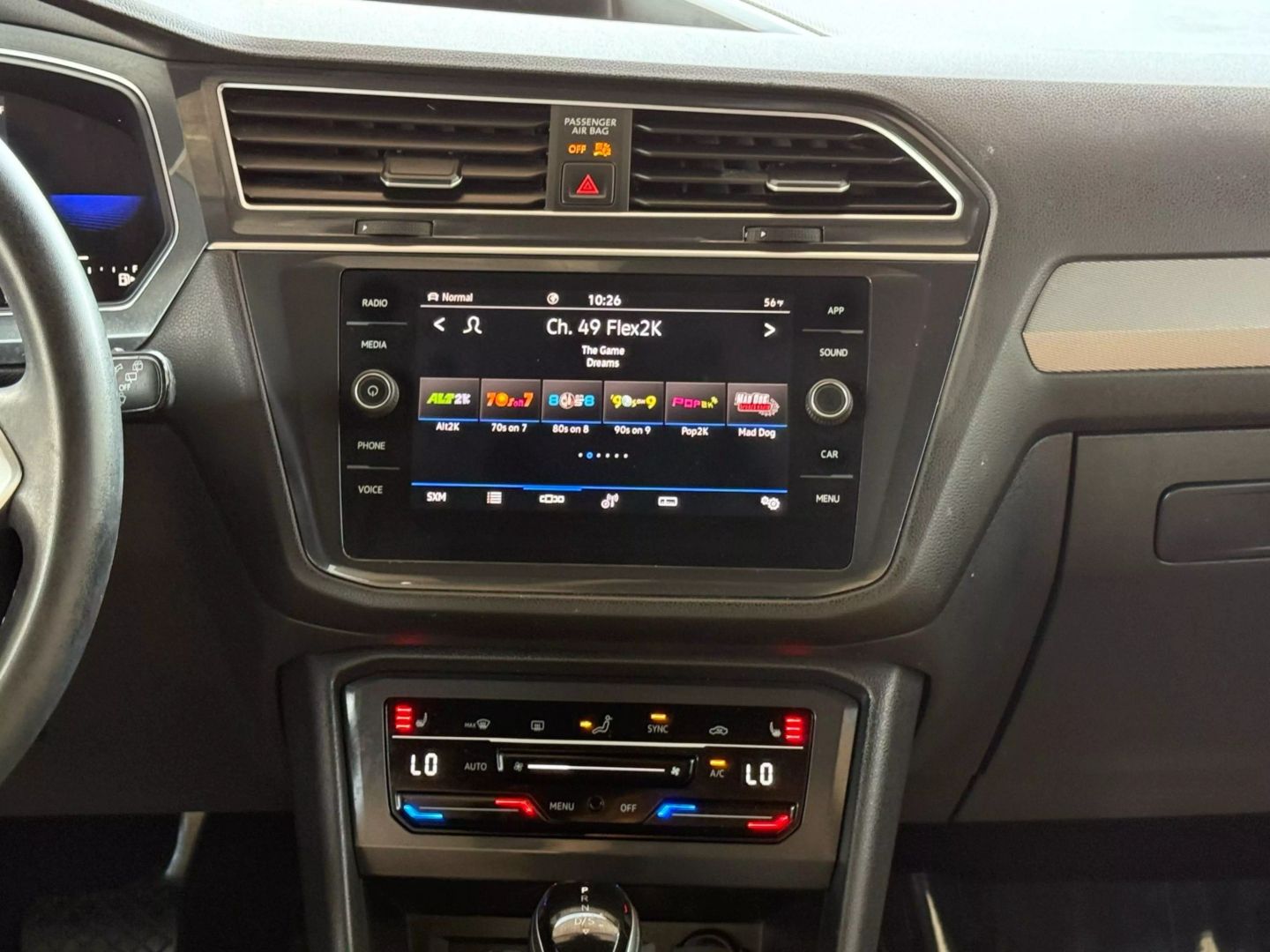 2022 Volkswagen Tiguan - Image 28