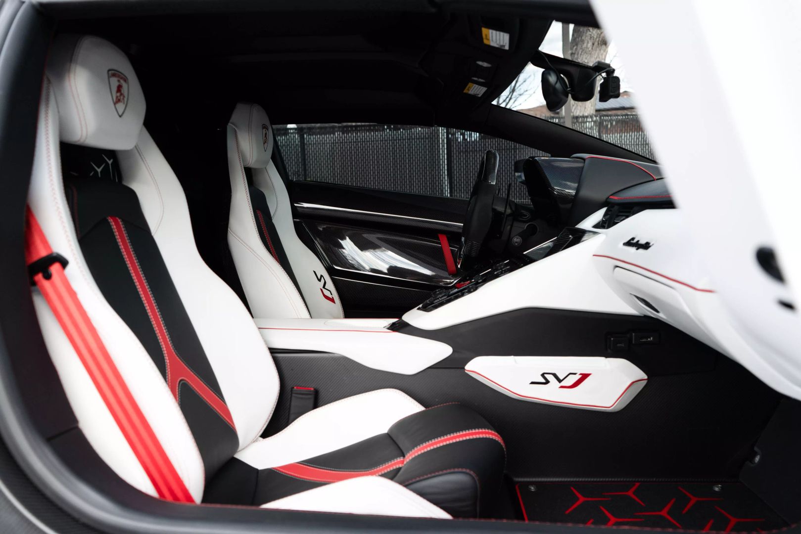 2021 Lamborghini Aventador - Image 67