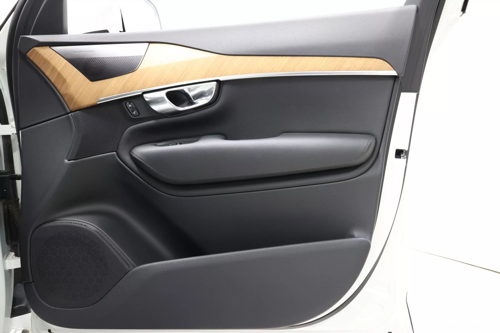 2022 Volvo Xc90 - Image 92