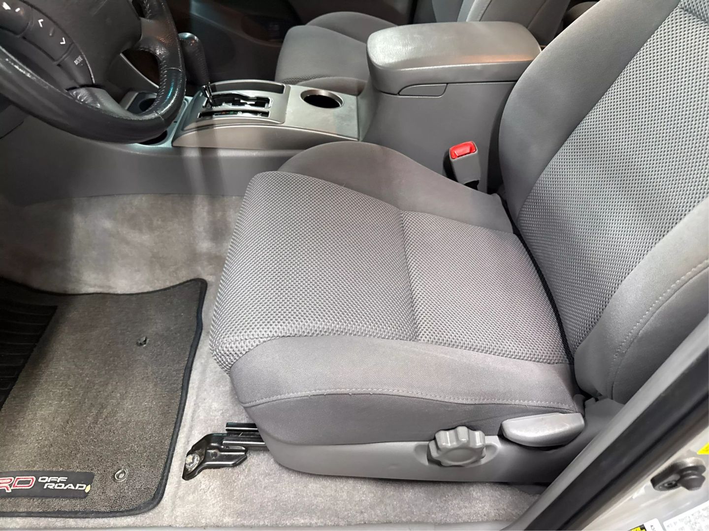 2011 Toyota Tacoma Double Cab - Image 33
