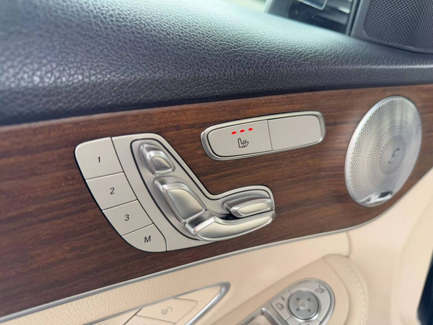 2021 Mercedes-benz C-class - Image 16