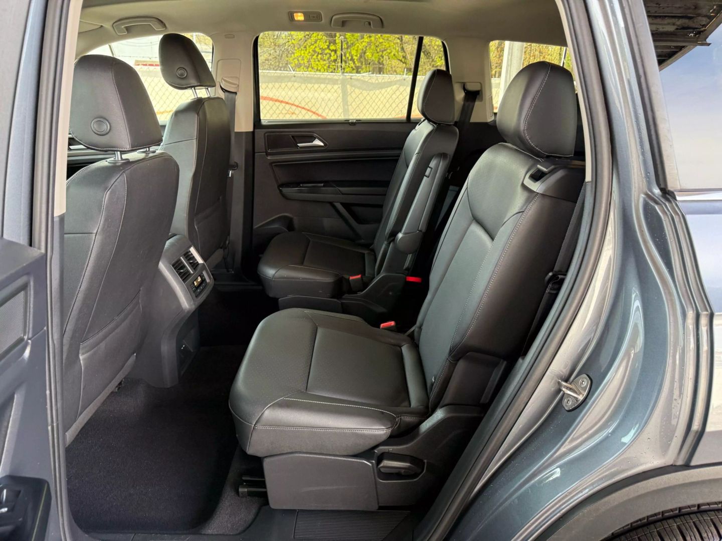 2020 Volkswagen Atlas - Image 18