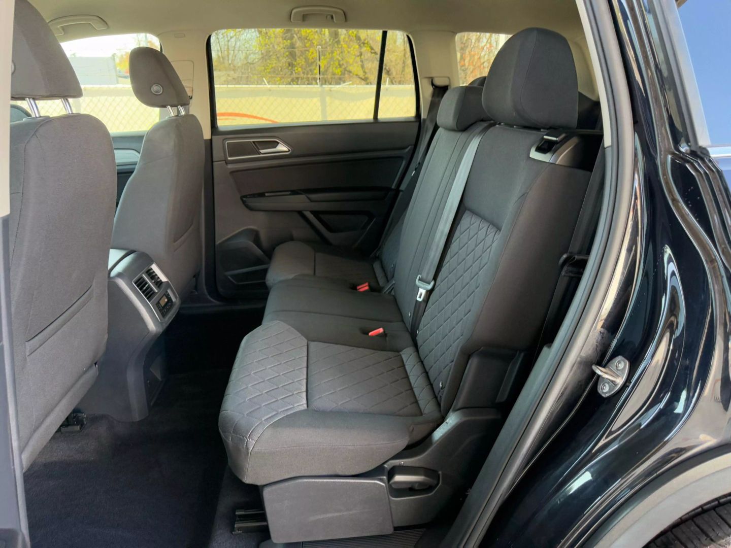 2018 Volkswagen Atlas - Image 18