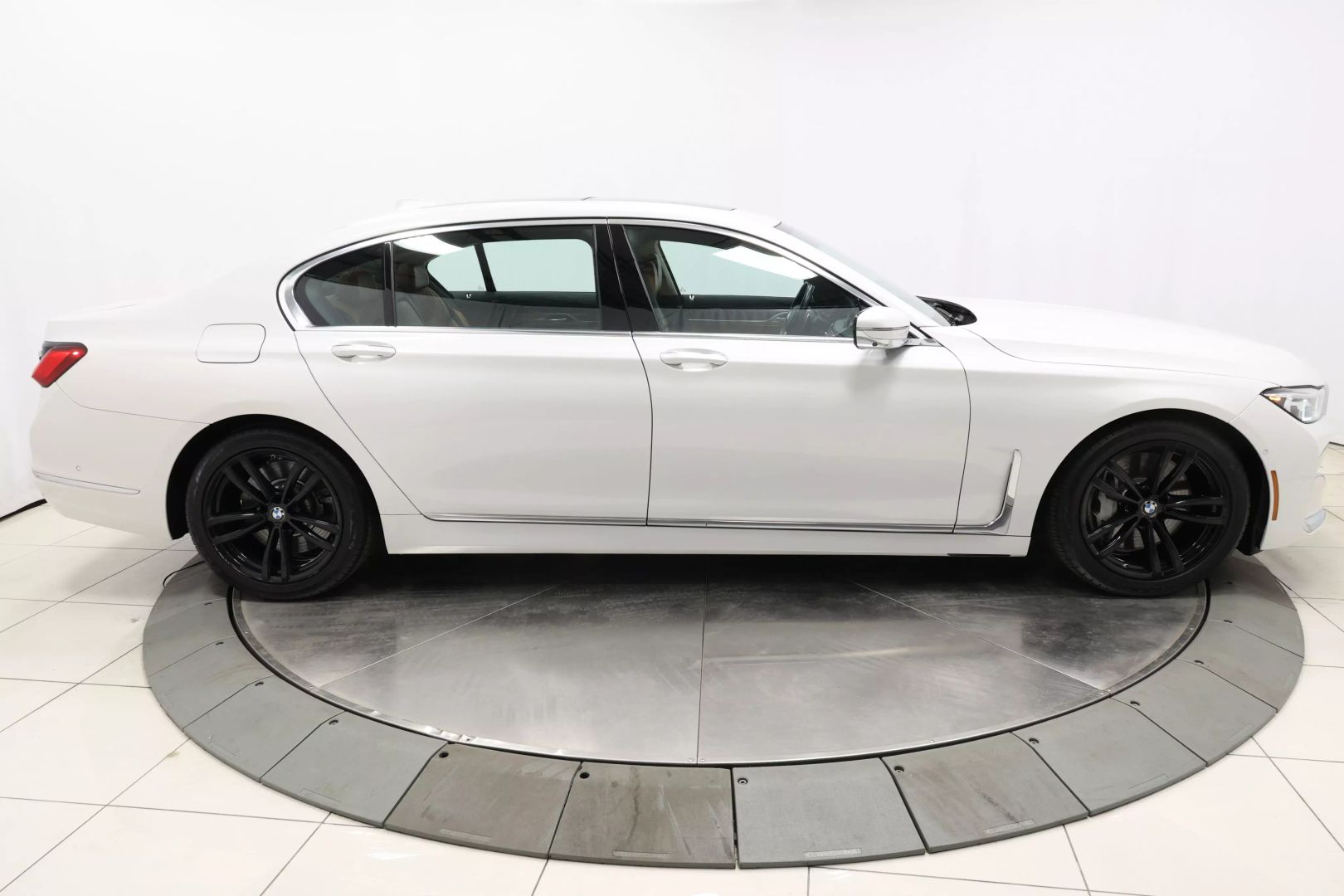 2021 Bmw 7 Series - Image 70