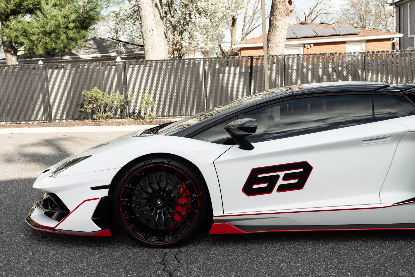 2021 Lamborghini Aventador - Image 24
