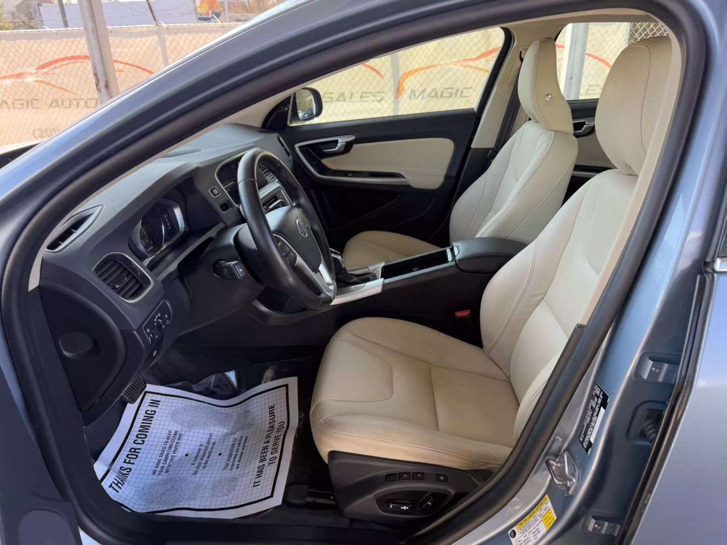 2017 Volvo S60 - Image 15