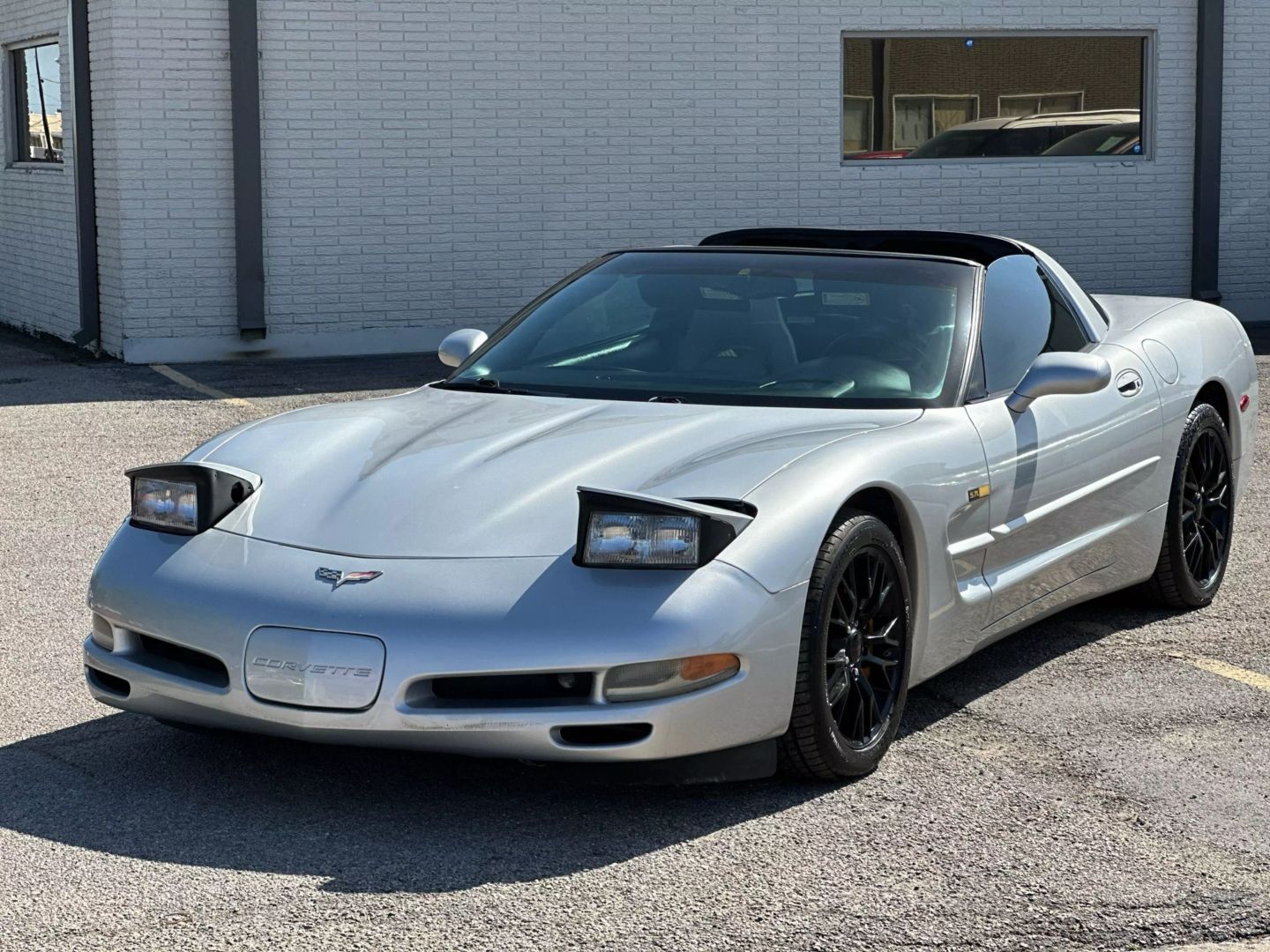 2001 Chevrolet Corvette - Image 16