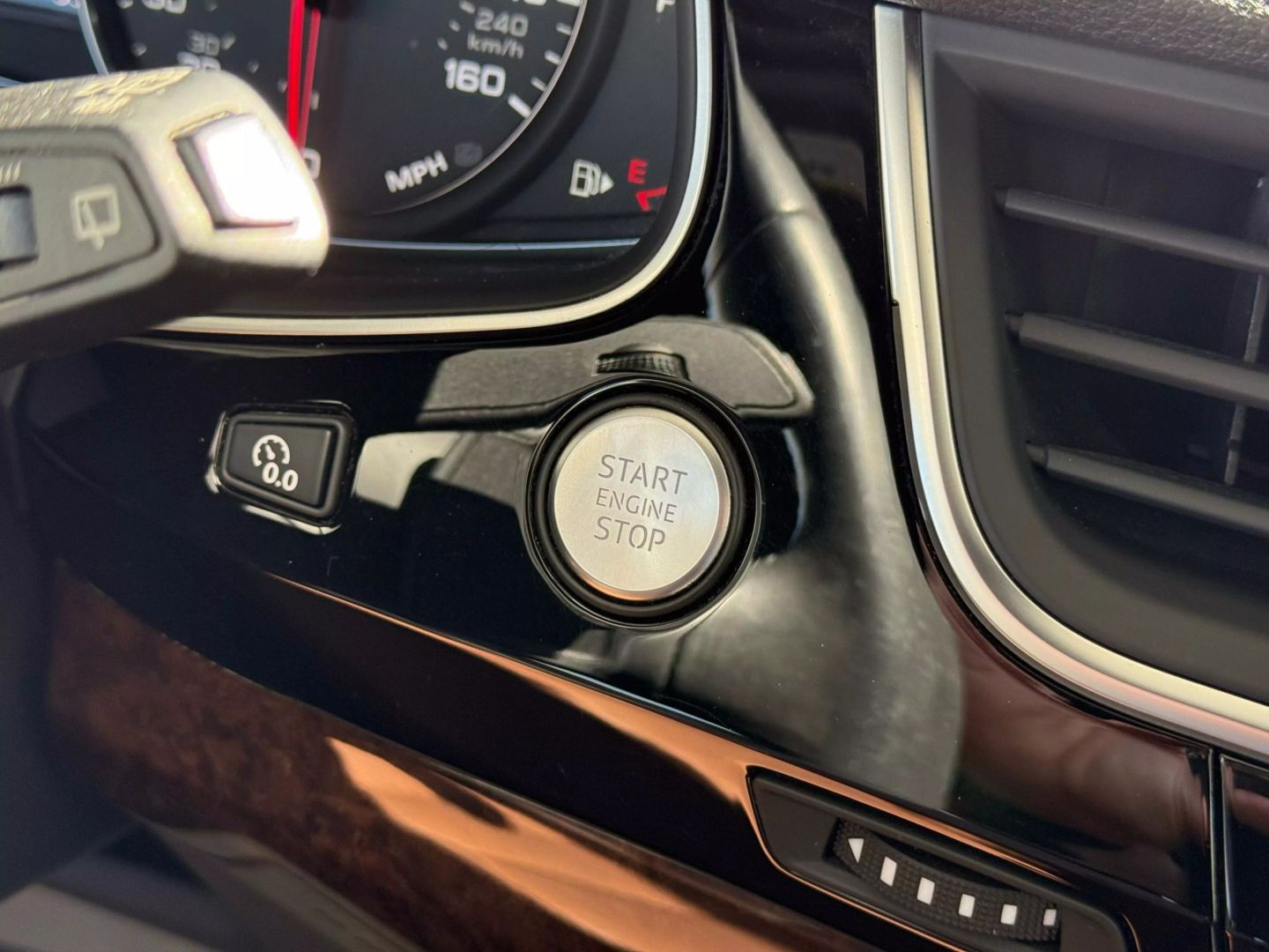 2017 Audi Q7 - Image 33