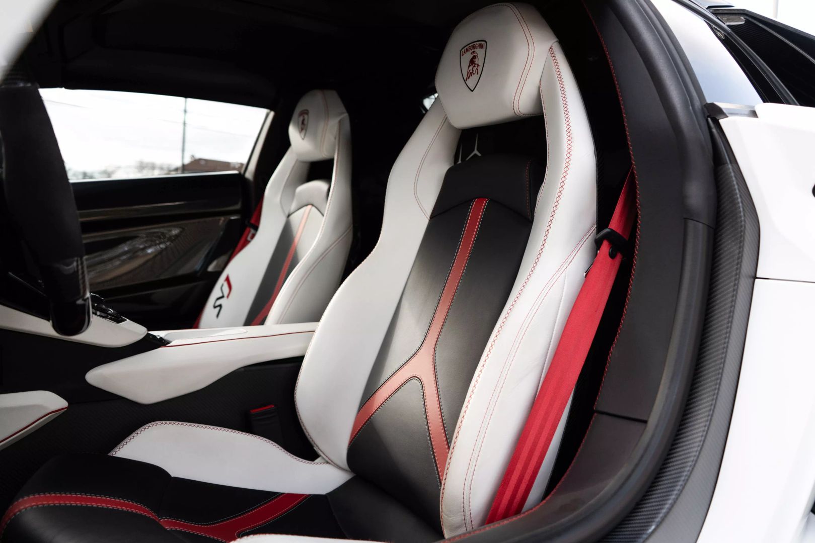 2021 Lamborghini Aventador - Image 54