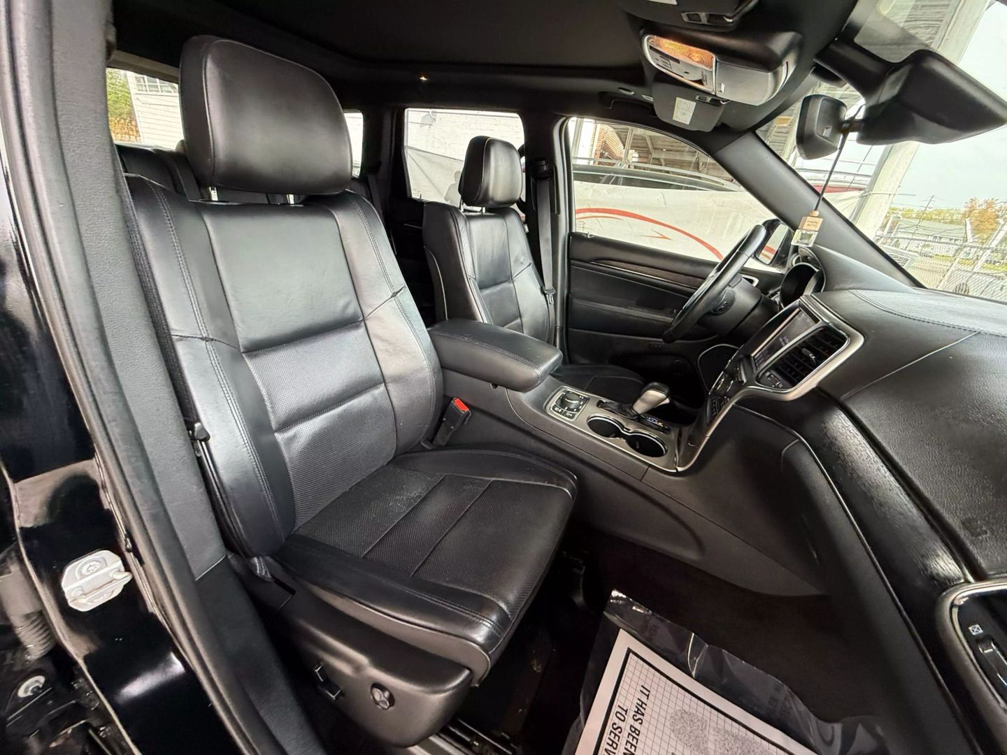 2018 Jeep Grand Cherokee - Image 26