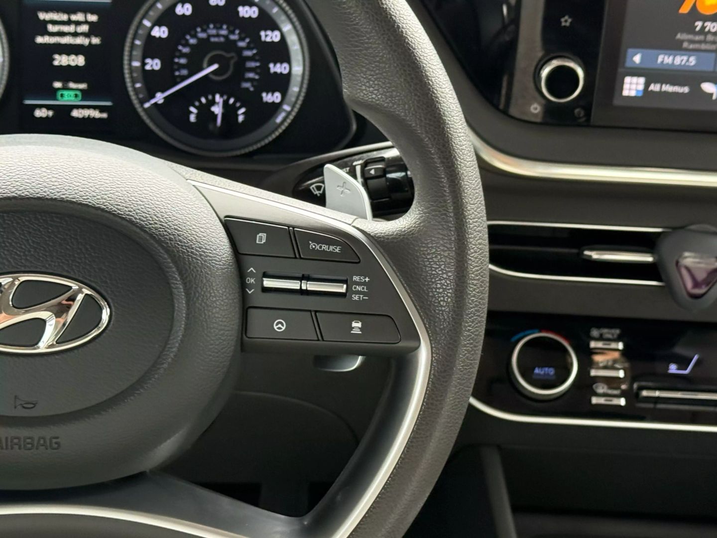 2022 Hyundai Sonata Hybrid - Image 34
