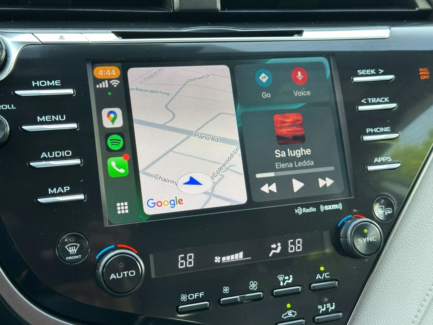 2020 Toyota Camry Hybrid - Image 34